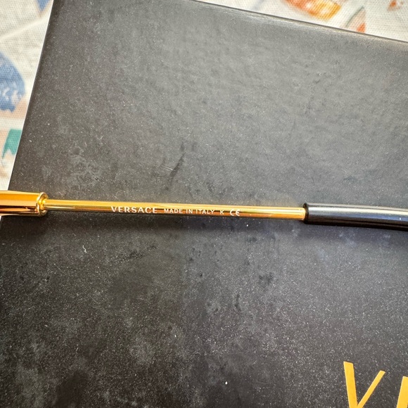 Authentic Versace brown gradient cat eye sunglasses - Picture 10 of 12